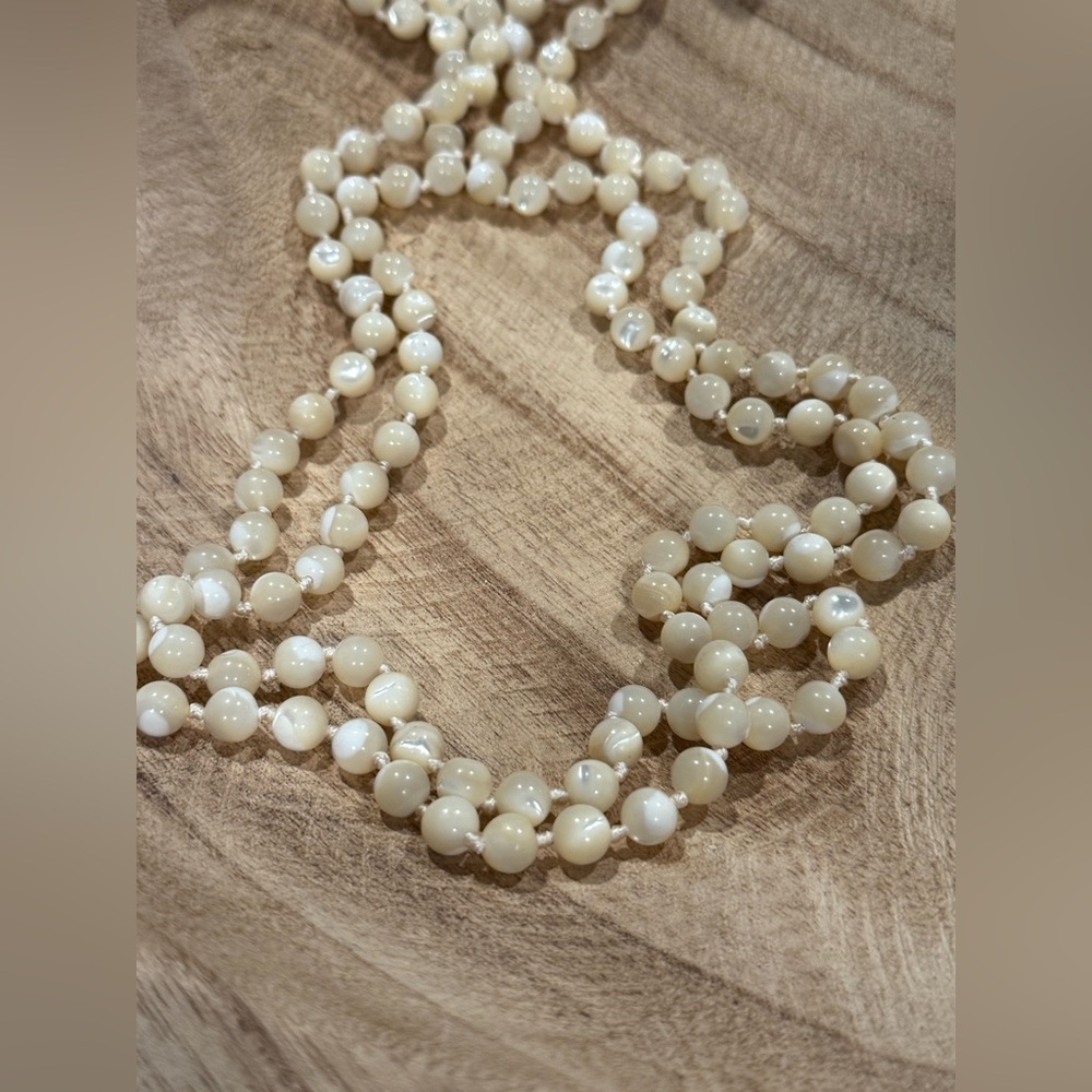 Long Victorian Style Mother of Pearl Hand Knotted Vtg Elegant Cream Necklace 24” - Picture 8 of 8
